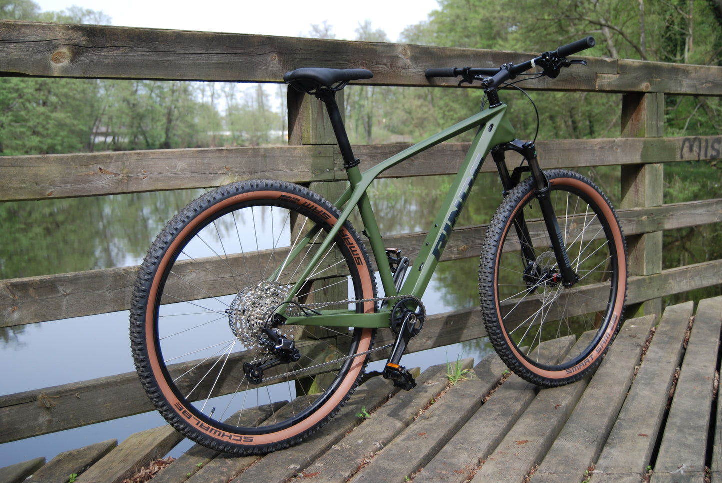 RINOS Gaia2.0 Karbonowy rower górski MTB  Hardtail Shimano Deore 12 biegów Rockshox